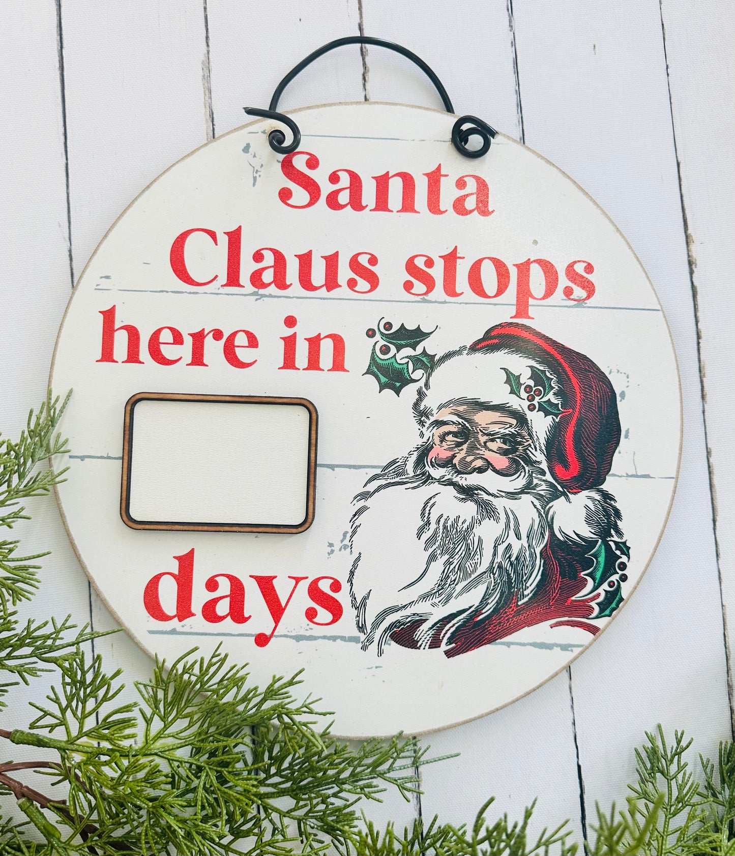 Santa stop here round countdown sign