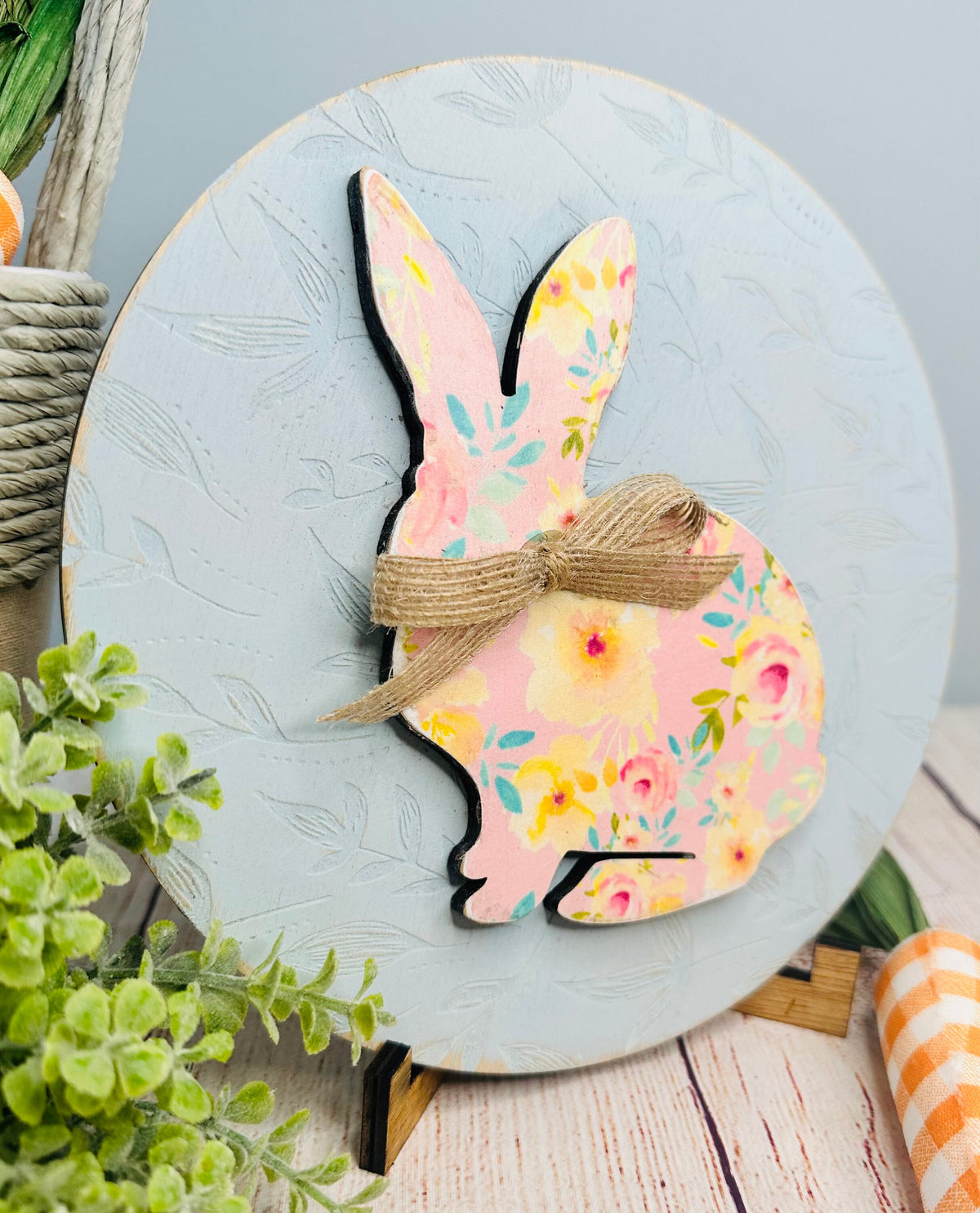 Circle bunny sign/wood bunny sign/ table top easter sign/ spring floral sign