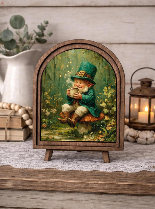 Saint Patrick’s Day Arched Sign – St. Patrick’s Day Farmhouse Decor, Shamrock coffee bar sign, cute leprechaun Art