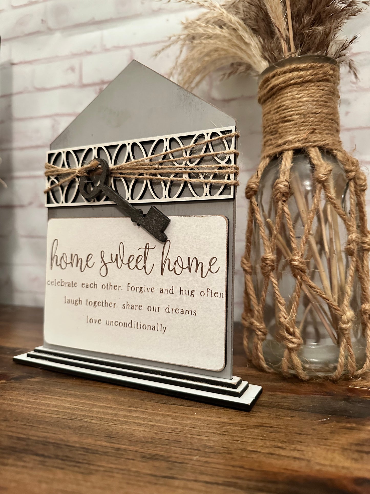 Home sweet home table top decorative sign