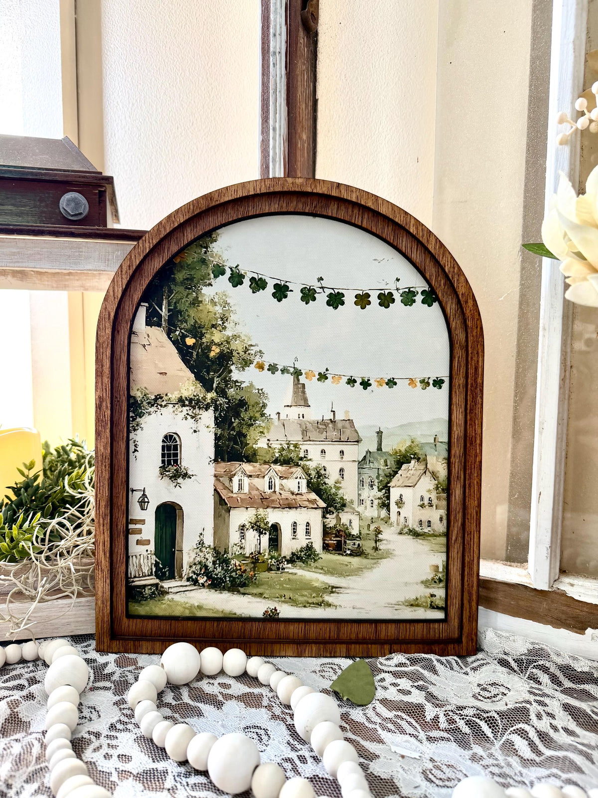 Saint Patrick’s Day Arched Sign – St. Patrick’s Day Farmhouse Decor, Celtic Shamrock Wall Art, Table top holiday Art
