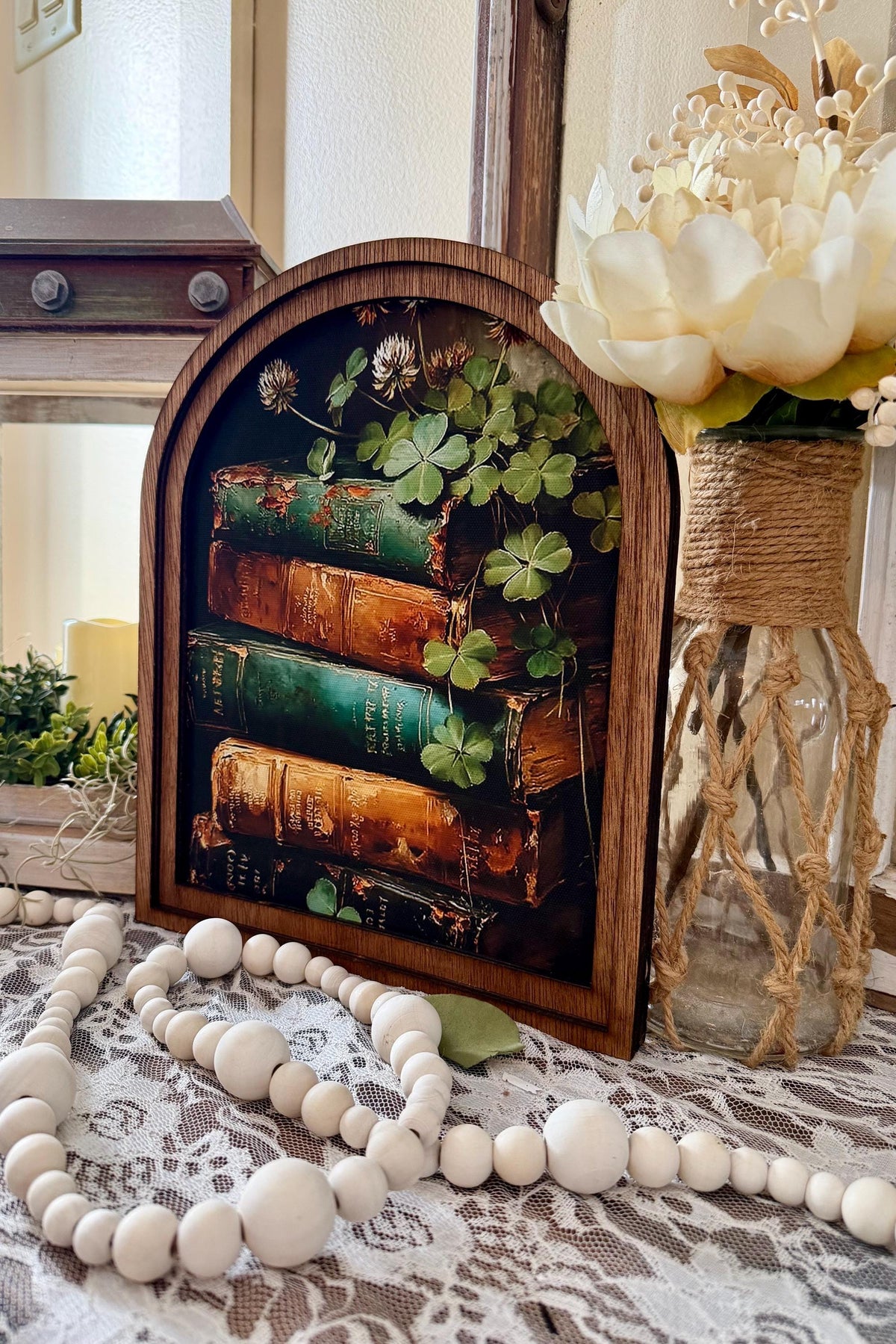 Saint Patrick’s Day Arched Sign – St. Patrick’s Day Farmhouse Decor, Celtic Shamrock Wall Art, Table top holiday Art
