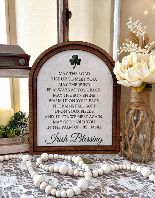 Irish Blessing Arched Sign – St. Patrick’s Day Farmhouse Decor, Celtic Shamrock Wall Art, Rustic Wood Framed Quote, Lucky Home Gift
