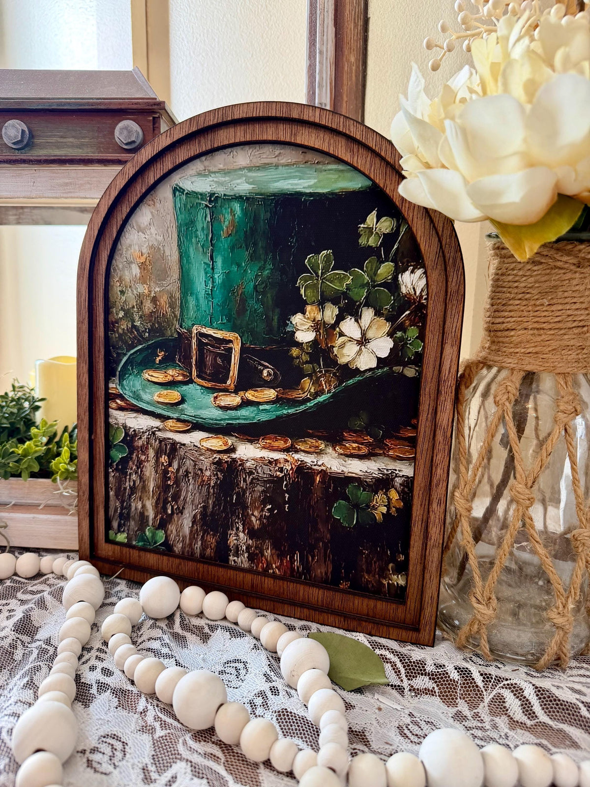 Saint Patrick’s Day Arched Sign – St. Patrick’s Day Farmhouse Decor, Celtic Shamrock Wall Art, Table top holiday Art